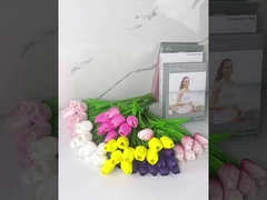Di stok, kami menawarkan karangan bunga tulip kelas atas, hiasan bunga buatan PU, bunga tulip buatan