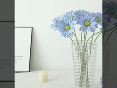 Tiga keping kain sutra palsu yang terbuat dari musim panas krisan bunga buatan untuk pernikahan rumah