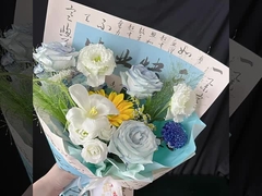 Kaligrafi gaya Cina baru memiliki masa depan yang cerah, mencapai keberhasilan di kampus pintu masuk