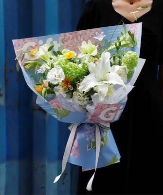 Beli Kertas Pembungkus Florist Cetak 70gsm Tahan Air untuk Buket online manufacture
