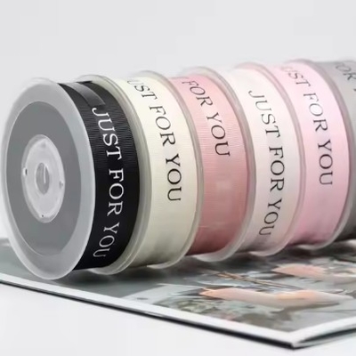 Harga yang bagus Kerajinan DIY High Light 6mm Polyester Gift Packing Ribbon dengan logo JUST FOR YOU on line