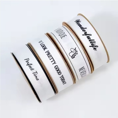 Beli Panjang yang disesuaikan Tinta poliester ramah lingkungan dicetak Grosgrain Satin Ribbon untuk dekorasi mewah dan hadiah online manufacture