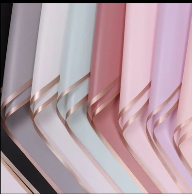 Harga yang bagus Fashionable Flower Wrapper Phnom Penh OPP Jelly Film Translucent Waterproof Bouquet Wrapping Paper Untuk Bunga Segar on line