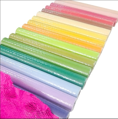 Harga yang bagus Roll Kertas Kraft Honeycomb Biodegradable Berwarna untuk Kemasan Bunga yang Disesuaikan on line