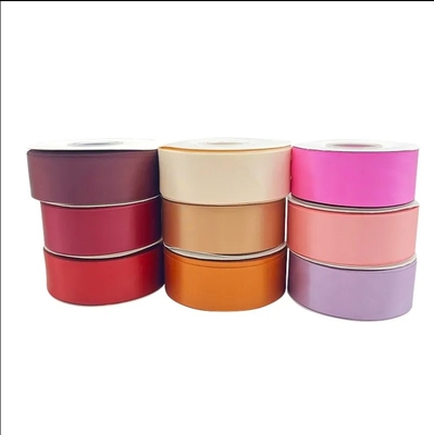 Beli Pabrik Grosir Custom Double Faced Satin Wrap Ribbon Roll Print Custom Logo Dengan Gift Wrap online manufacture