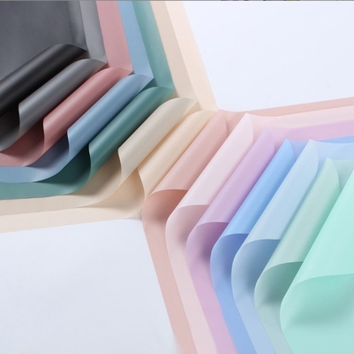 Harga yang bagus Kertas matte ringan lembut, bungkus bunga kertas, semi transparan tahan air, warna padat Korea kertas biasa, kertas matte, pabrik Hari Ibu grosir on line