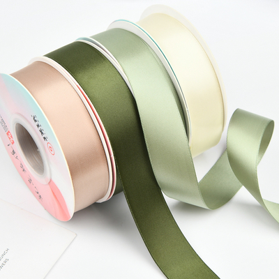 Harga yang bagus 2.5cm sisi ganda terenkripsi solid warna pita bunga, bunga karangan bunga, buatan tangan DIY busur kotak hadiah pita on line