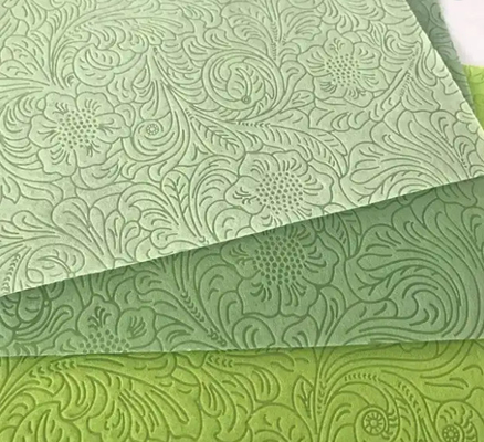 Harga yang bagus Gulung kertas bunganya yang tidak ditenun yang tergores Polypropylene Kain nonwoven on line