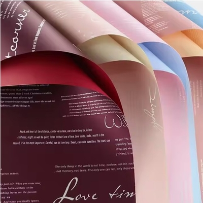 Harga yang bagus Waterproof Bouquet Paper translucent bungkus bunga bungkus kertas bunga hadiah kemasan kertas untuk bunga on line
