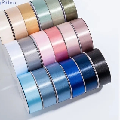 Harga yang bagus 1-1/2 Inch Double Sided Ribbon Custom Stain Ribbons untuk bungkus hadiah mewah on line