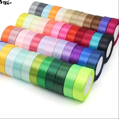 Harga yang bagus Solid Color Single Face Satin Ribbon For Gift Wrap 25 mm Sesuaikan Ukuran Paket 9X9X2.5 cm on line