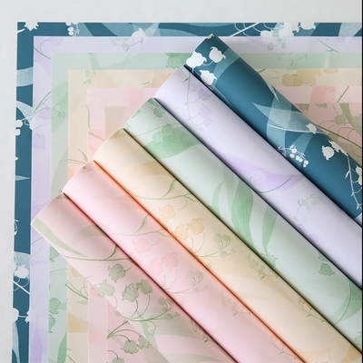 Harga yang bagus Kertas bungkus bunga buket bunga berpola Waterproof Kertas bungkus plastik bunga untuk bunga segar grosir on line