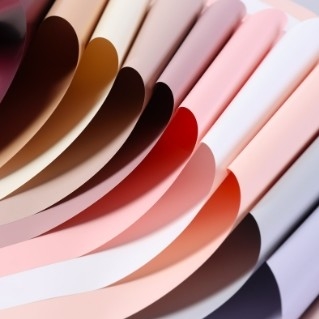 Harga yang bagus Kertas bungkus bunga cinta pertama gaya Korea Kertas warna padat untuk bahan bunga tahan air artistik on line