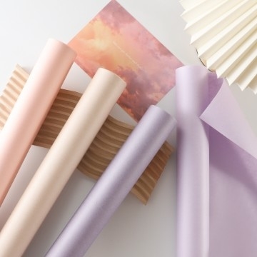 Kertas Kraft Warna Berbagai Bahan Kemasan Bunga Pernikahan yang Tepat dan Desain Warna Murni