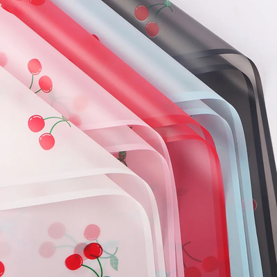 Harga yang bagus Warna yang disesuaikan Lizhiran Cherry Blossom Matte Waterproof Flower Wrapping Paper 60*30*3cm Ukuran kemasan untuk penataan bunga on line