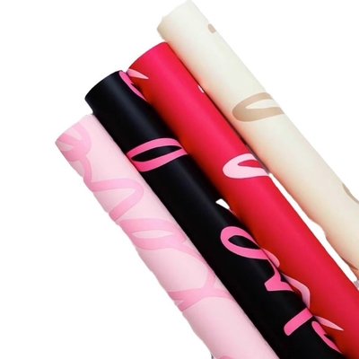 Harga yang bagus 60*30*3 cm Waterproof Floral Wrapping Paper untuk toko bunga Laminated Bouquet Wrap on line