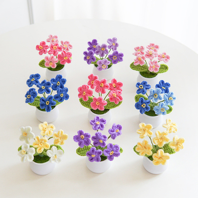 Harga yang bagus Myosotis Forget-Me-Not Artificial Flower Potted Plant Handmade Home Décor Pengaturan Benang rajutan Hadiah Kreatif 5.5x10cm on line