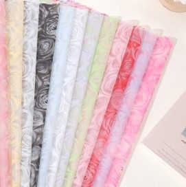 Harga yang bagus Rose Beauty Waterproof Flower Flower Packaging Paper Florist Wrapping Paper on line