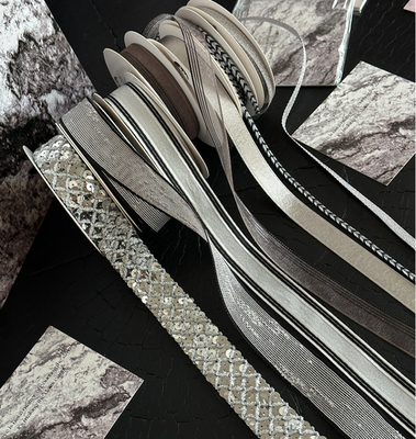Harga yang bagus Qixi Black Silver Series Ribbon Bunga Bouquet 1.6cm Polyester Sempurna untuk DIY Bahan Bunga buatan tangan on line