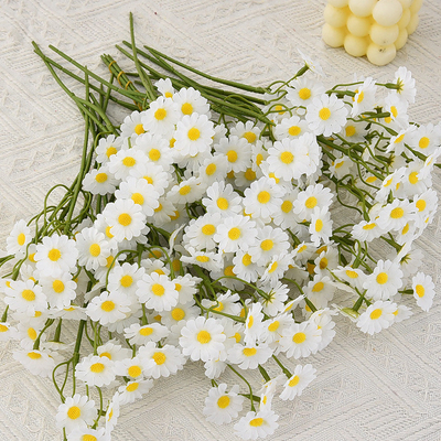 Harga yang bagus Buket bunga Daisy dengan bunga palsu, gaya Eropa meja makan ruang tamu dekorasi susunan bunga, buket chamomile kering, bunga tiruan krisan on line