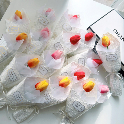 Harga yang bagus Hadiah Hari Ibu: mawar tunggal untuk teman terbaik ibu, simulasi tulip, cengkeh, 520 hadiah Hari Valentine on line