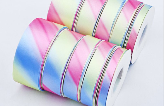 Harga yang bagus Ribbon Pelangi Berwarna Gradien 4cm x 10m untuk Bahan Kerajinan DIY dan Kemasan Bunga on line
