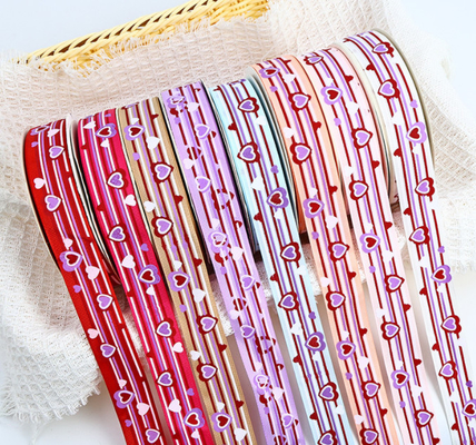 Harga yang bagus Ribbed Cinta Ribbon Kue Kotak Bunga Bunga Berwarna Pembungkusan Hadiah Penghias Pernikahan Kotak Permen Ribbon Berwarna on line