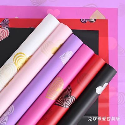 Harga yang bagus Toko Bunga Membungkus Nosa Seri Kertas Croti Bunga Cinta DIY Pembungkusan Hadiah Kantong Bunga Bentuk Hati Film Waterproof on line