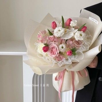 Harga yang bagus Kertas Pembungkus Bunga Floral Krim Timbul Kertas Khusus Tahan Air on line