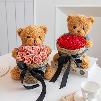 Harga yang bagus Desain Kartun Modern Bunga Mawar Buatan Grosir Massal Hadiah Dekoratif Multi-Liburan Dengan Ukuran Paket 20×20×25cm on line