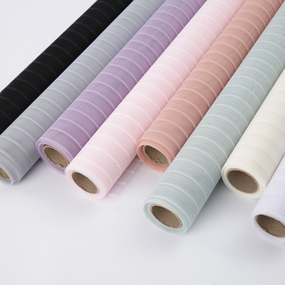 Harga yang bagus Florist Membungkusping Packing Polyester Stripe Deco Mesh Gulungan 70-80gsm on line