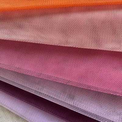Harga yang bagus 100% Nylon 40D Segi Enam Organza Tulle Gulungans Tulle Lebar 60 Inch 72 Inch on line