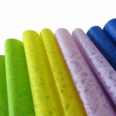 Harga yang bagus Kertas Pembungkus Bunga Nonwoven 3D Timbul Ramah Lingkungan Bungkus Bunga 58cm * 10m on line